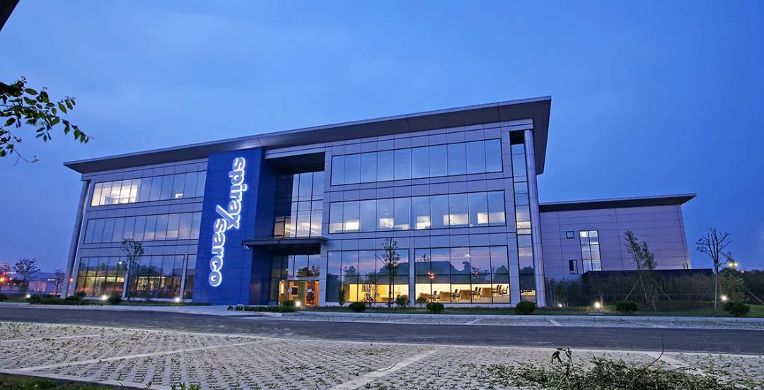 建築幕牆顏值擔當——天豐保溫裝飾一體化（huà）幕牆板（bǎn）係統